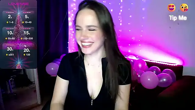Emillias online show from 12.12.24