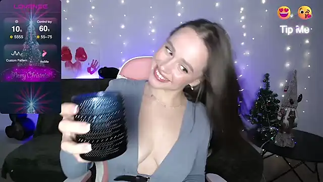 Emillias online show from 12.31.24