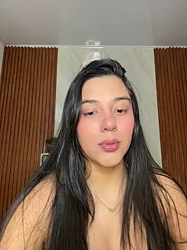 Snapshot of floriamANDjazmin chatting on 07.21.26 floriamANDjazmin online show from 07.21.26