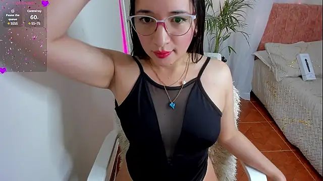 SamanthaBeltran online show from 12.29.24