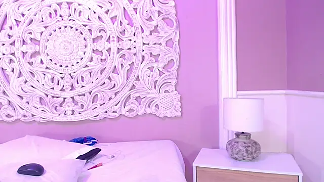 SamanthaPierce online show from 12.31.24