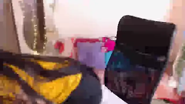 Snapshot of LUCY_LI chatting on 01.06.25 LUCY LI online show from 01.06.25