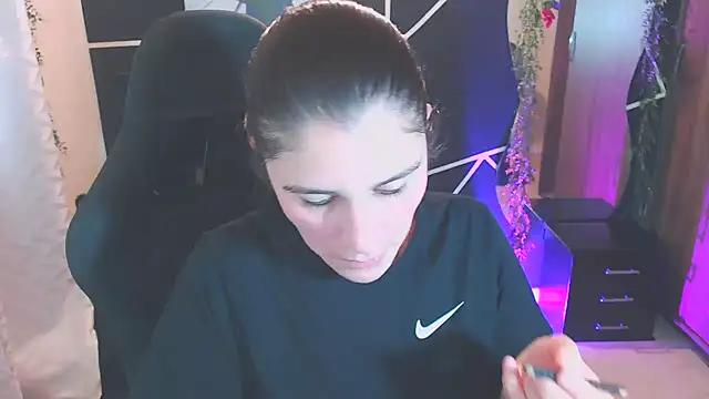 LUCY LI online show from 04.21.26