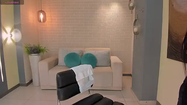 AllisonRogersX online show from 01.17.25
