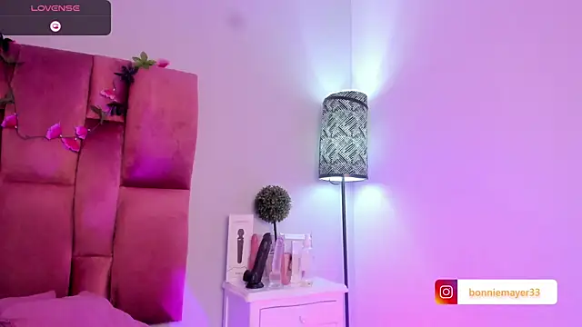 SweetBonniie online show from 01.19.25