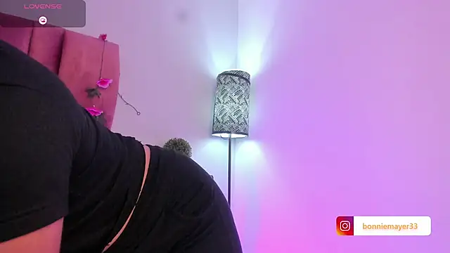 SweetBonniie online show from 02.06.25