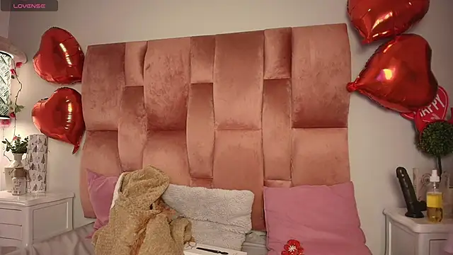 SweetBonniie online show from 02.28.25