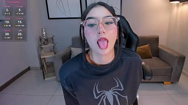 MaddisonLowe online show from 01.10.25