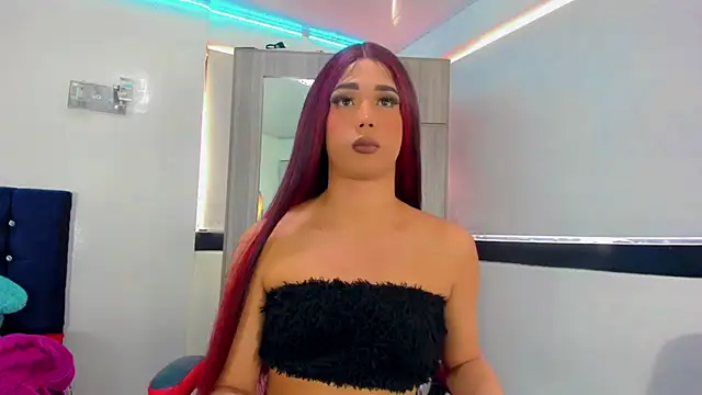 Hellen moons   online show from 09.30.25