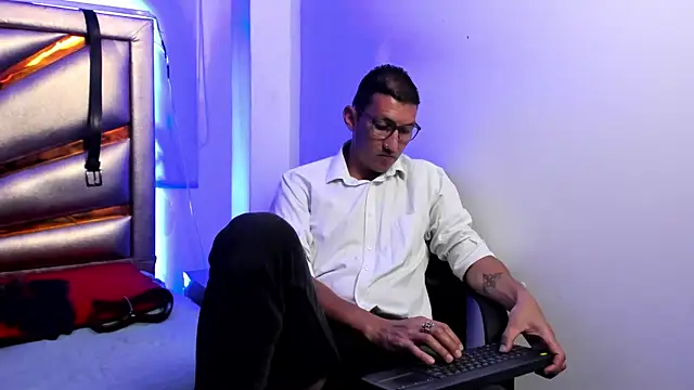 enzopratt online show from 02.21.25