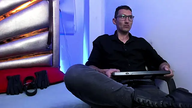 enzopratt online show from 02.22.25