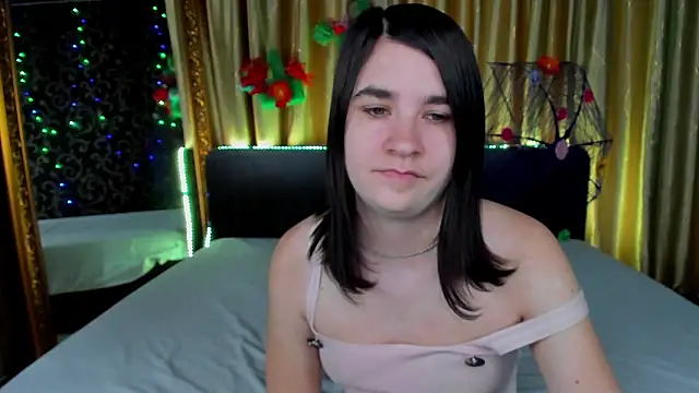  Polly Love  online show from 03.27.26