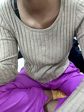 Aradhna cute online show from 01.14.25