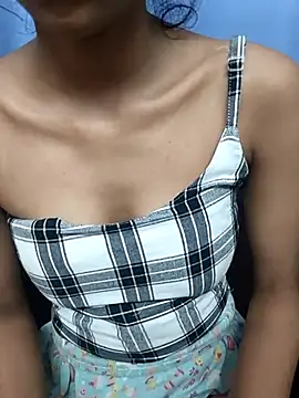 Aradhna cute online show from 02.24.25