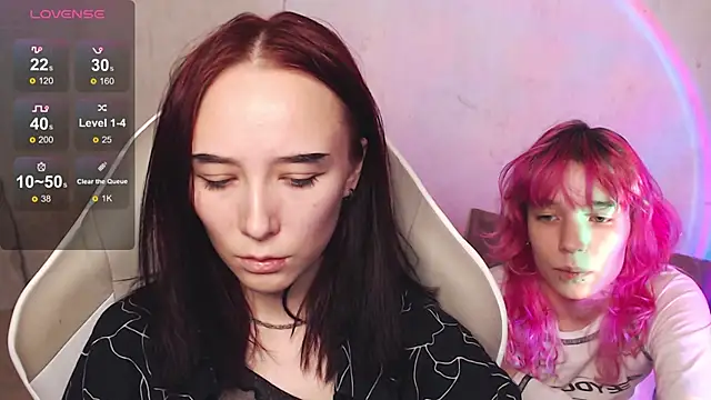 Snapshot of Robin_yourss chatting on 10.13.25 Robin yourss online show from 10.13.25