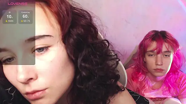 Snapshot of Robin_yourss chatting on 10.14.25 Robin yourss online show from 10.14.25