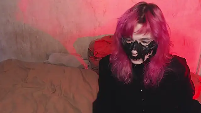 Snapshot of Robin_yourss chatting on 10.31.25 Robin yourss online show from 10.31.25