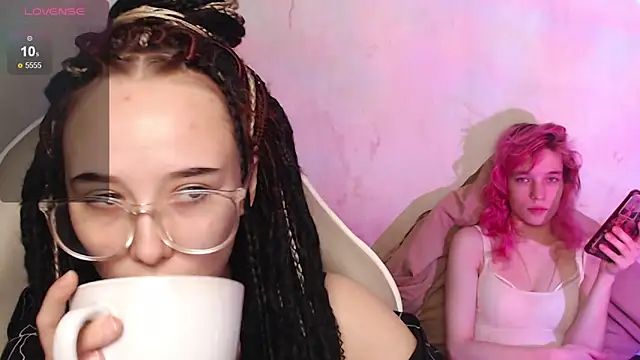 Snapshot of Robin_yourss chatting on 11.16.25 Robin yourss online show from 11.16.25