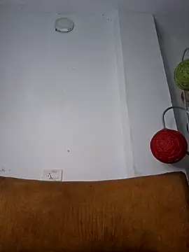 Snapshot of Antonella2_m chatting on 02.17.25 Antonella2 m online show from 02.17.25