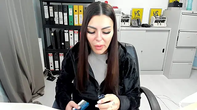 Snapshot of kilenyapatrice chatting on 11.08.25 kilenyapatrice online show from 11.08.25