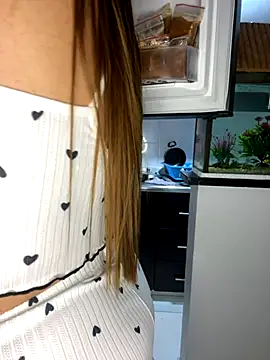 Snapshot of Shianrose chatting on 10.07.25 Shianrose online show from 10.07.25