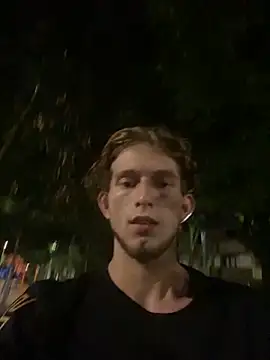 Snapshot of Deim_ chatting on 10.14.25 Deim online show from 10.14.25