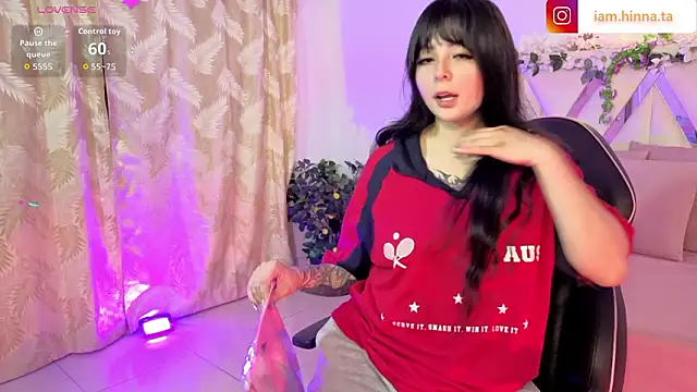 hina tay online show from 03.30.26