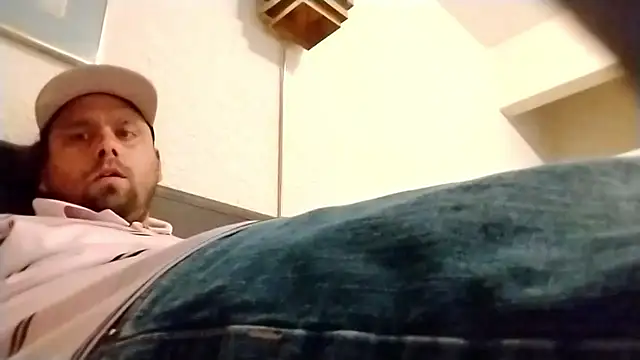 ShakeyJ87 online show from 09.14.25