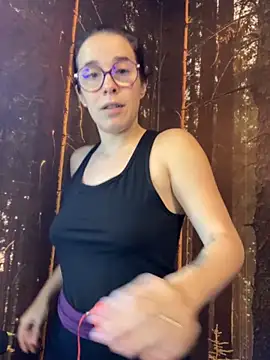 MagdalenaMedusa online show from 11.04.25