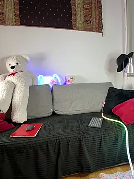 crazyrabbits online show from 02.18.25