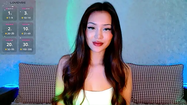 Snapshot of Min_Jee_ chatting on 03.10.25 Min Jee online show from 03.10.25