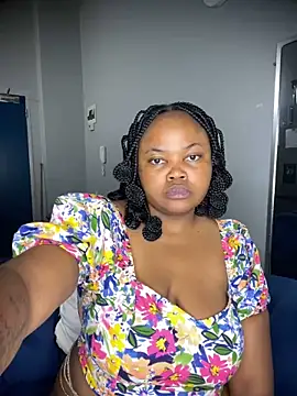 Curveysinaa online show from 12.02.25