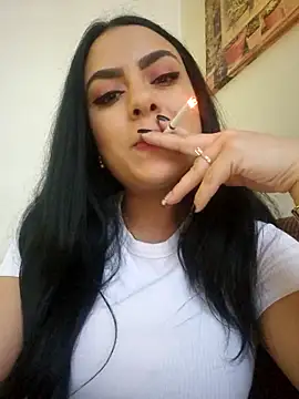 Snapshot of ElyzaIbarra chatting on 02.18.25 ElyzaIbarra online show from 02.18.25