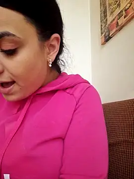 Snapshot of ElyzaIbarra chatting on 02.25.25 ElyzaIbarra online show from 02.25.25