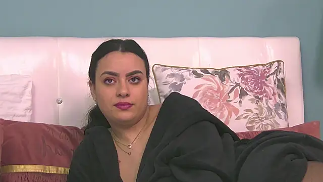 Snapshot of ElyzaIbarra chatting on 02.27.25 ElyzaIbarra online show from 02.27.25