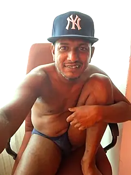 Snapshot of dmancams1874 chatting on 10.08.25 dmancams1874 online show from 10.08.25