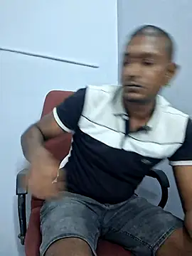 Snapshot of dmancams1874 chatting on 11.05.25 dmancams1874 online show from 11.05.25