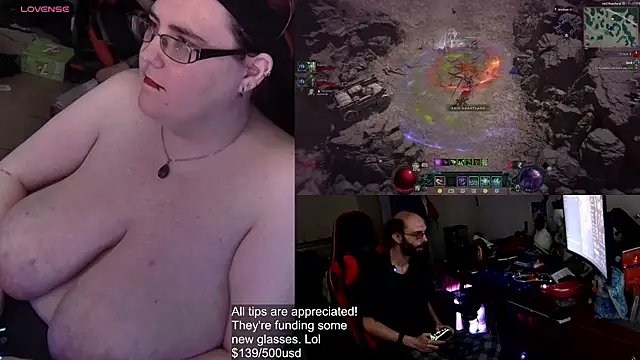 LadyLunakiri online show from 03.11.25