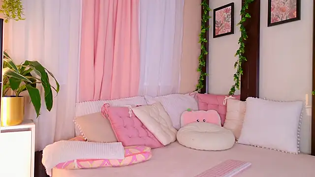 Zafiiro Blue online show from 03.19.26