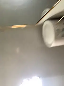 Snapshot of Aimeil chatting on 12.14.25 Aimeil online show from 12.14.25