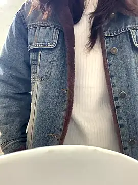 Snapshot of Aimeil chatting on 01.15.26 Aimeil online show from 01.15.26