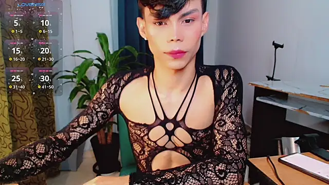 Snapshot of femboykeene chatting on 07.31.26 femboykeene online show from 07.31.26