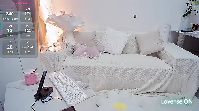 Feifei-cn online show from 11.10.25