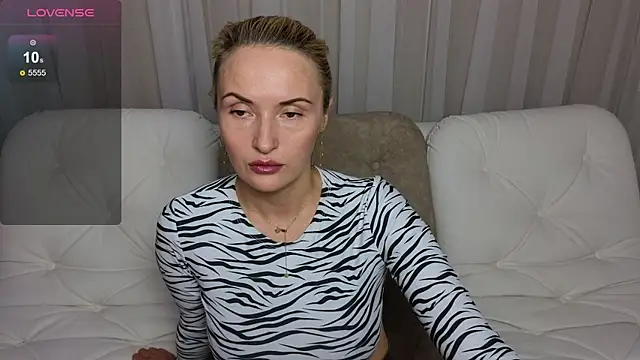 Snapshot of AlisssaRose chatting on 12.05.24 AlisssaRose online show from 12.05.24