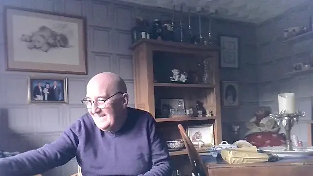 Adamdaddybear online show from 01.21.25