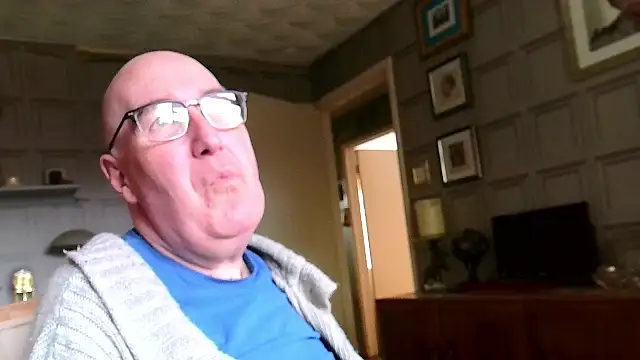 Adamdaddybear online show from 03.09.25