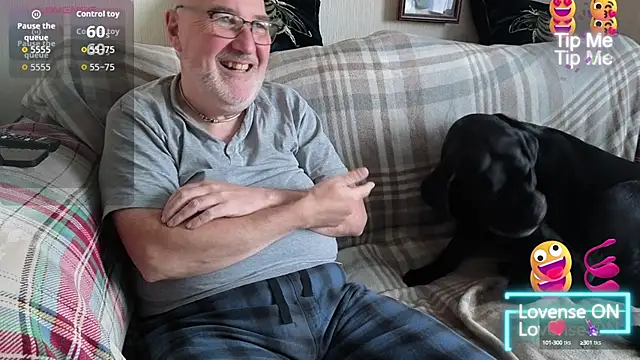 Adamdaddybear online show from 09.21.25