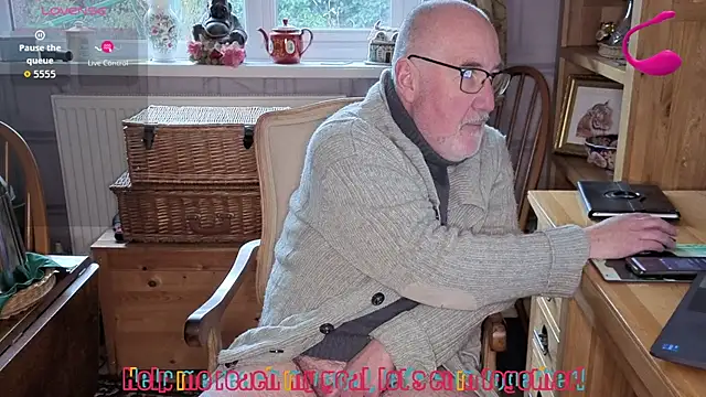 Adamdaddybear online show from 02.05.26