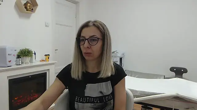 SukyGirl online show from 12.28.24