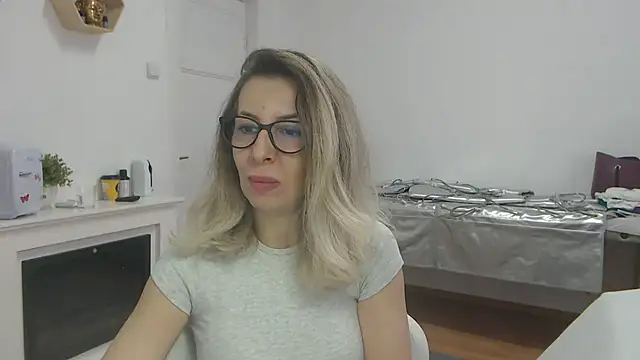 SukyGirl online show from 03.05.25